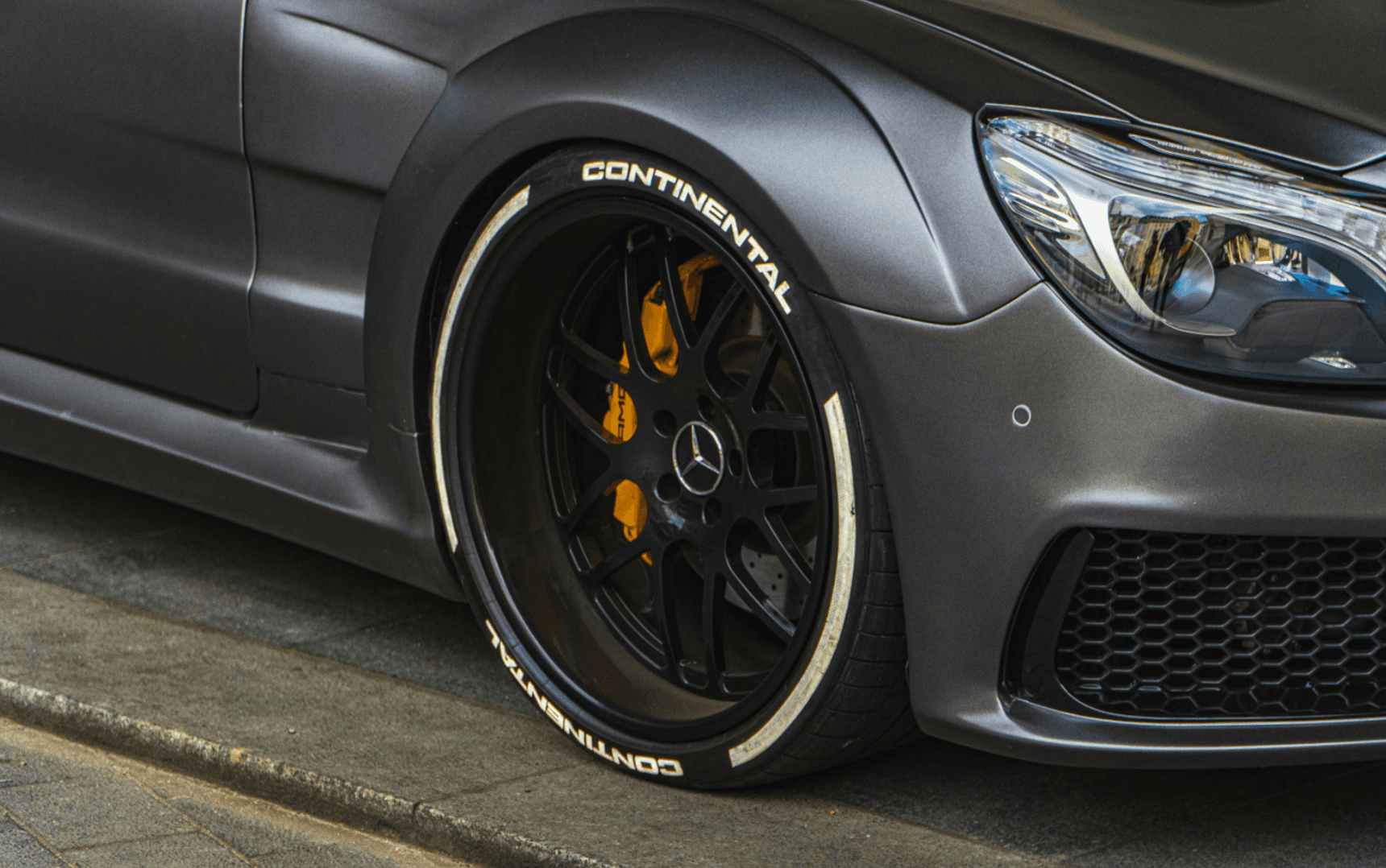 Tyrepage-HeroBanner2